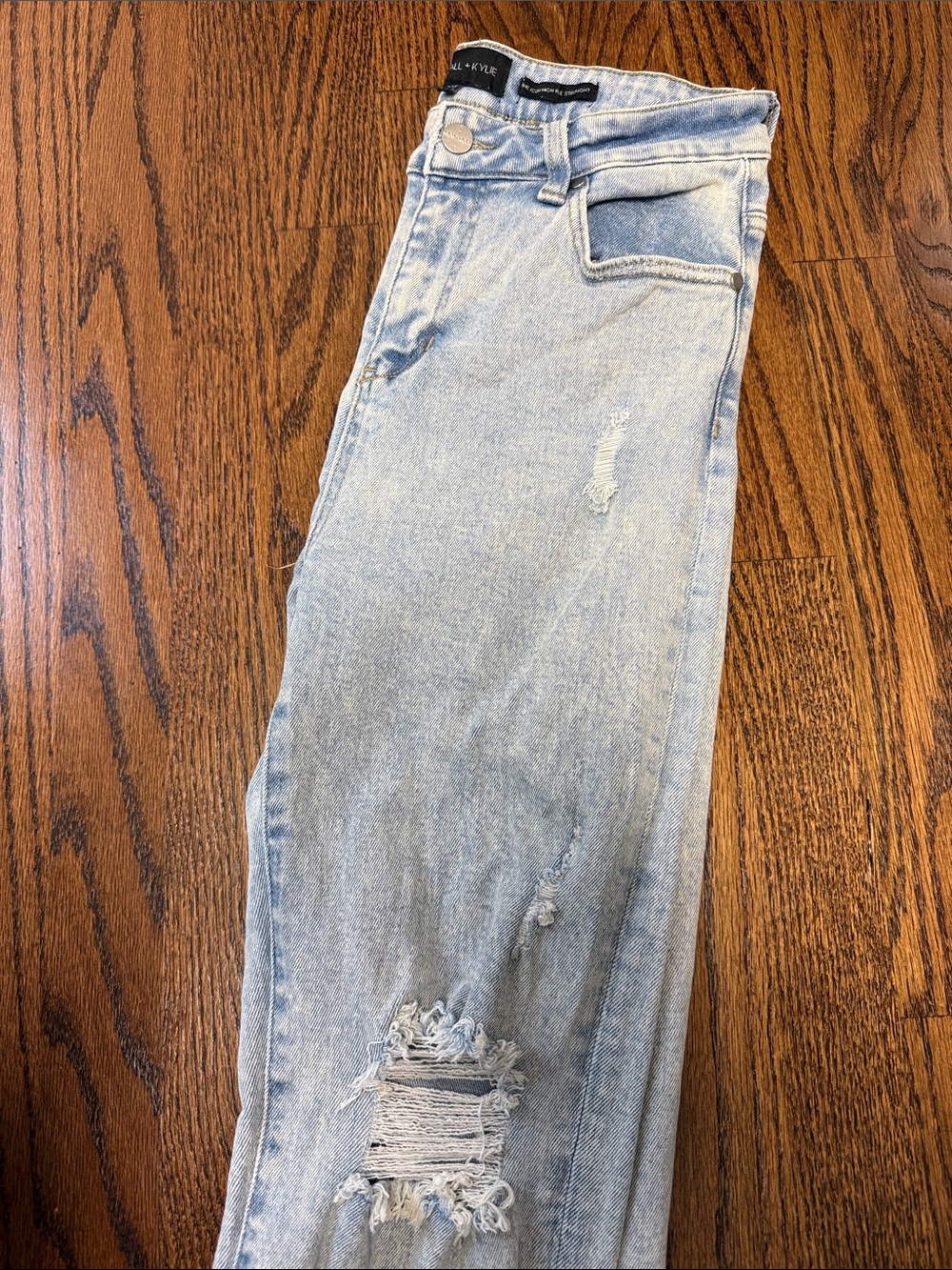 Kendall & Kylie Light Wash Distressed Straight Leg Jeans